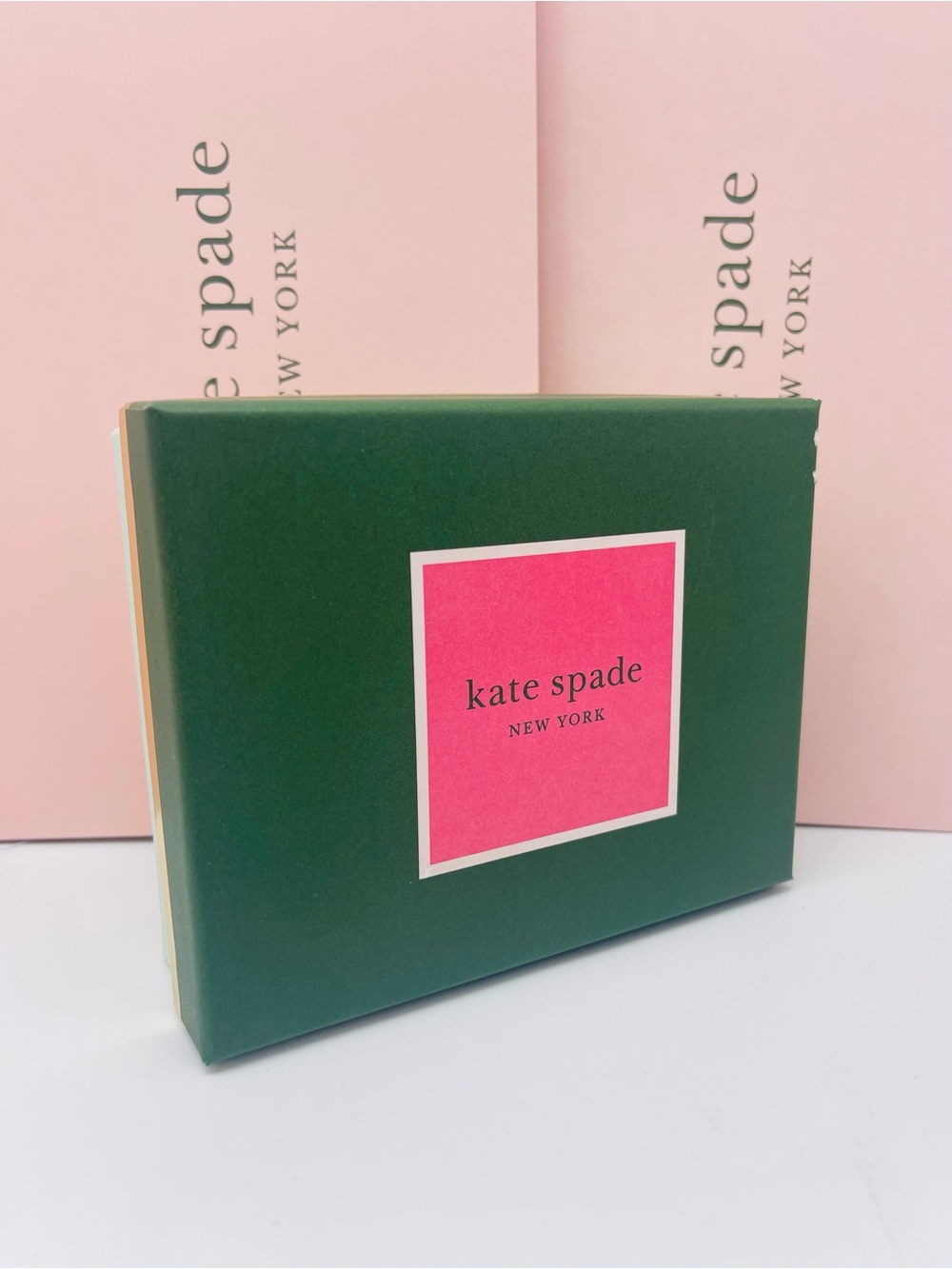Kate Spade New York Empty Gift Box Green Pink Logo Box” Packaging
New - Picture 3 of 16
